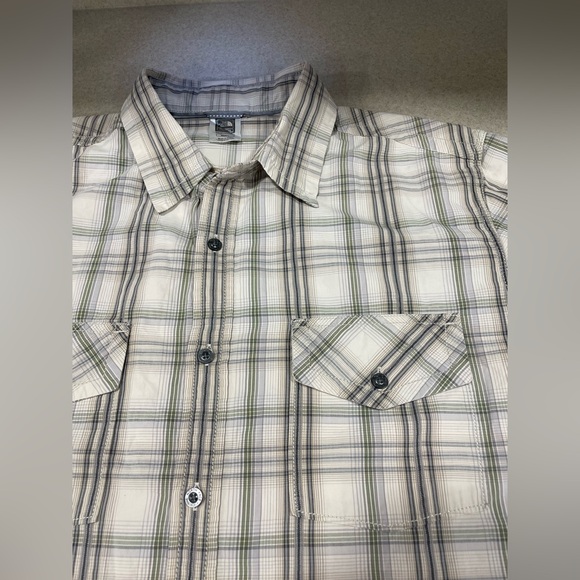 North Face Long Sleeve Button Up Shirt Men’s Size X-Large Gray, Cream, Green EUC - Picture 9 of 12